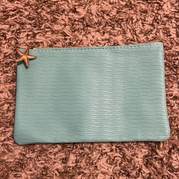 Lot of seven new make up bags - Picture 10 of 14